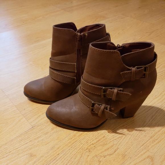 Booties - Picture 3 of 3